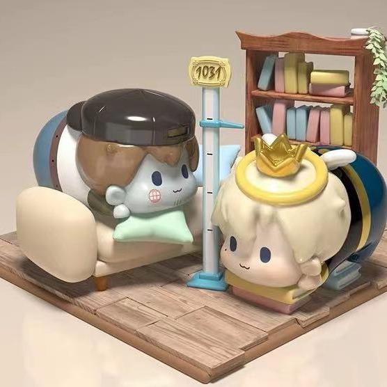 Halloween Street mini doll mystery box