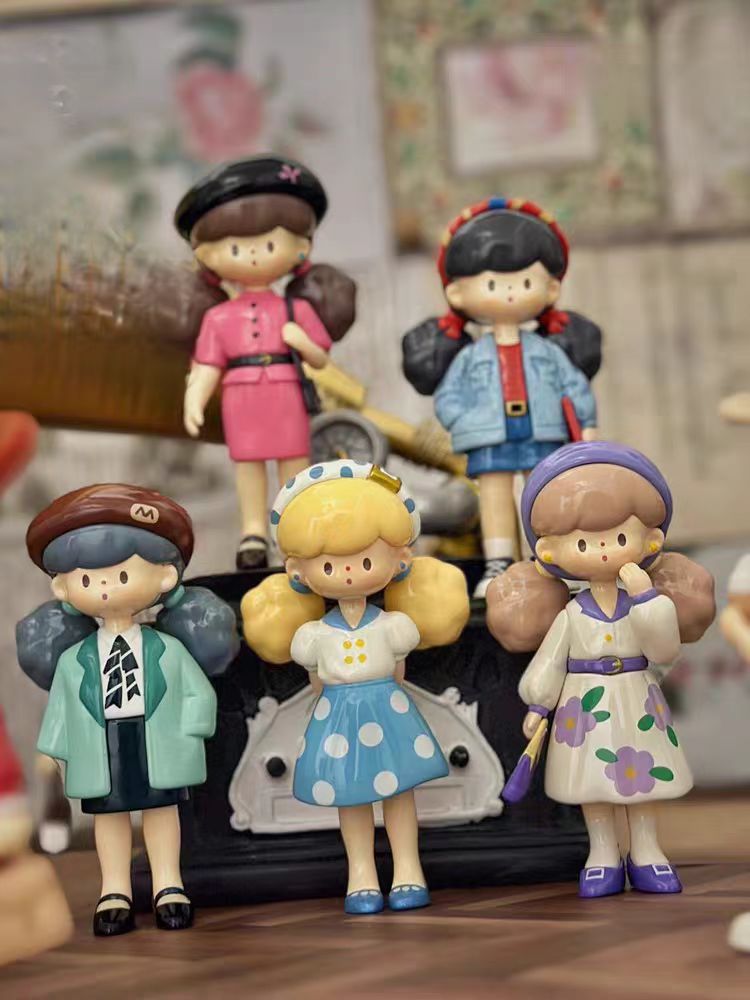 Molinta Retro Girls Series doll