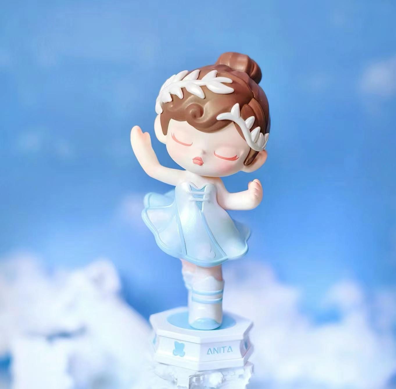 Anita Fantasy Realm Series doll