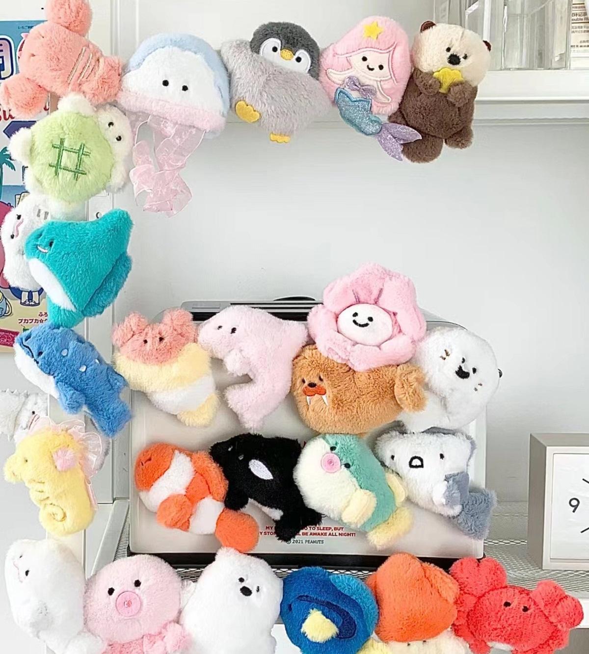 Small aquarium doll mystery box