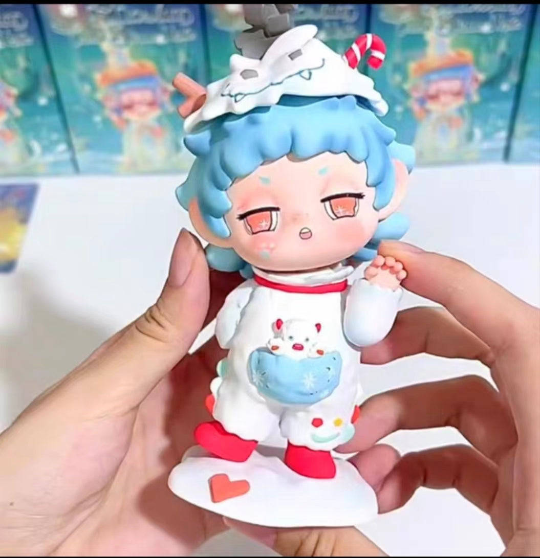 FAYA Snowland Twelve Starry Nights doll mystery box